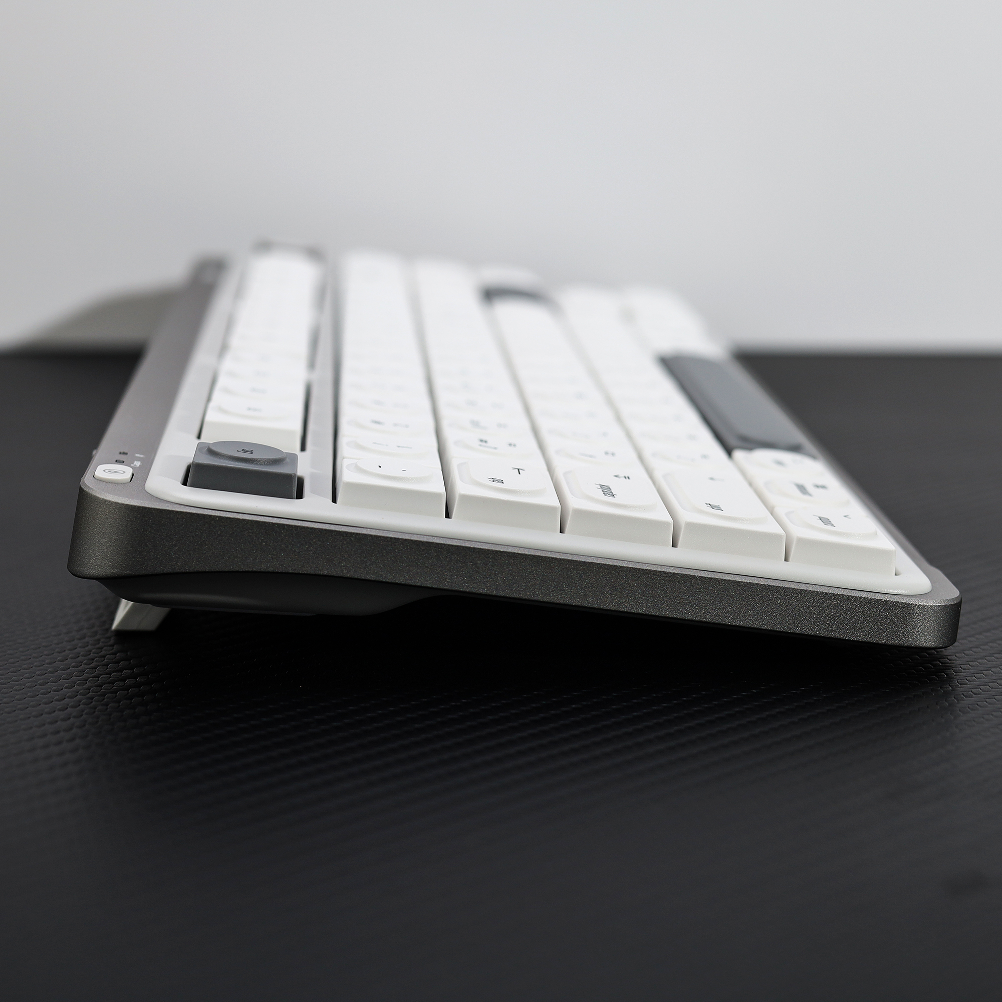 KBDiy Doys Keycaps Retro MAC S - Retro Gaming Mac review and price